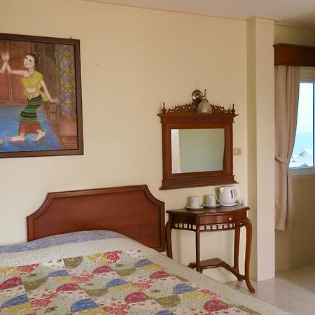 Fulay Hotel Хуа Хин Экстерьер фото